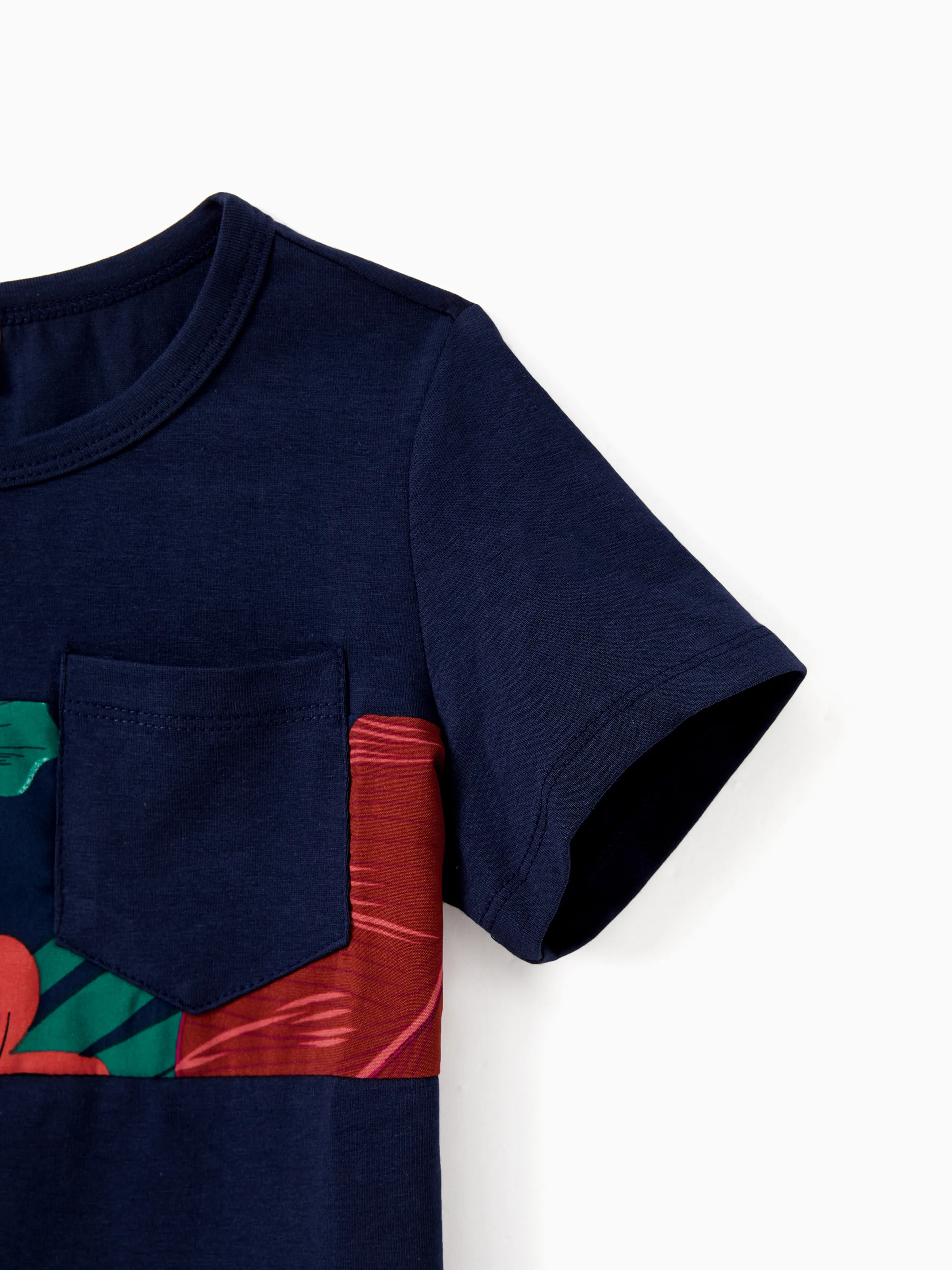 Daddy and Me Family Matching Sets Floral Panel Black tee and V-neck Strap Dress with Hidden Snap  Deep Blue - Image 11