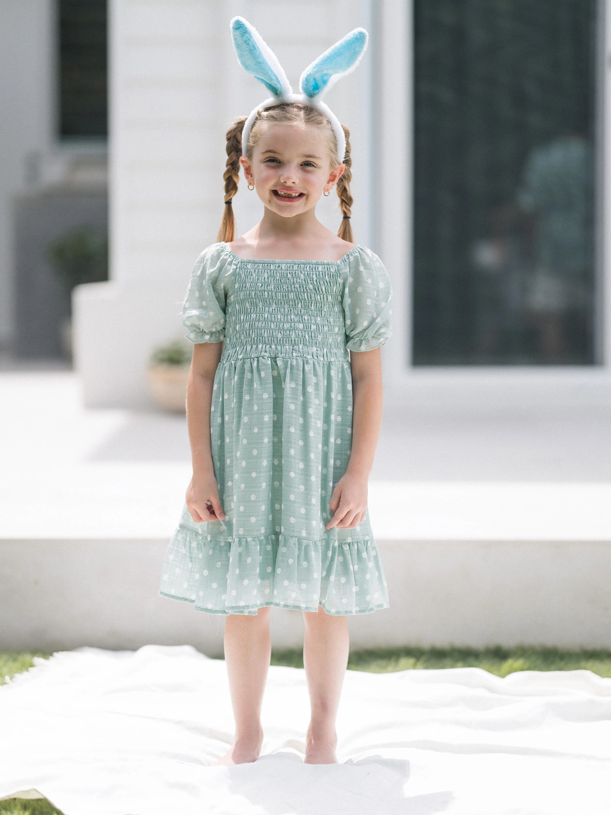 Daddy & Daughter T-Shirt & Dress Set Polka Dot Puff-sleeve Dress for Daughter & Baby, Color Block Cotton Tee for Dad , Perfect for Family Outings & Photos Light Green - Image 11