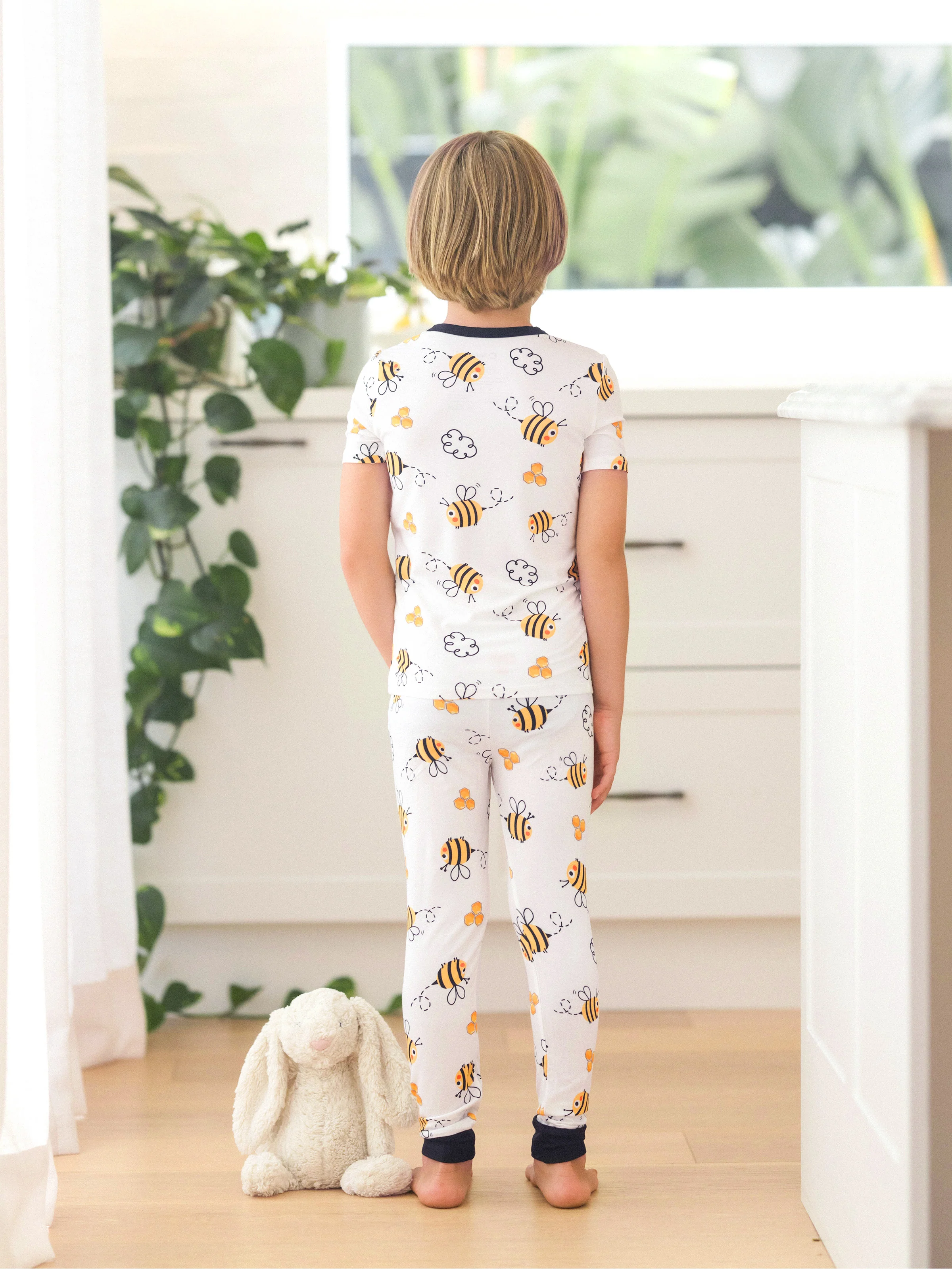 Family Matching Bamboo Pajamas Soft Bamboo Viscose PJs for Men Women Kids Toddler, Cute Bee Print Sleepwear with Short Sleeve Top and Long Pants White - Image 19