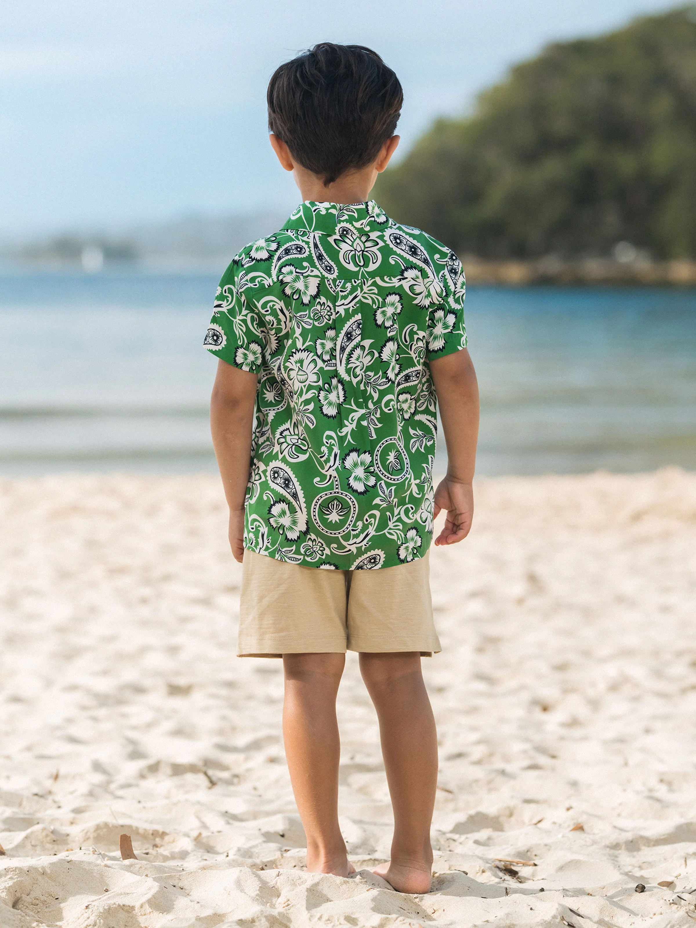 Family Matching Outfits Set Floral Print Short-sleeve Collar Shirt or Strappy Smocked  Dress for Summer Vacation  Green - Image 23