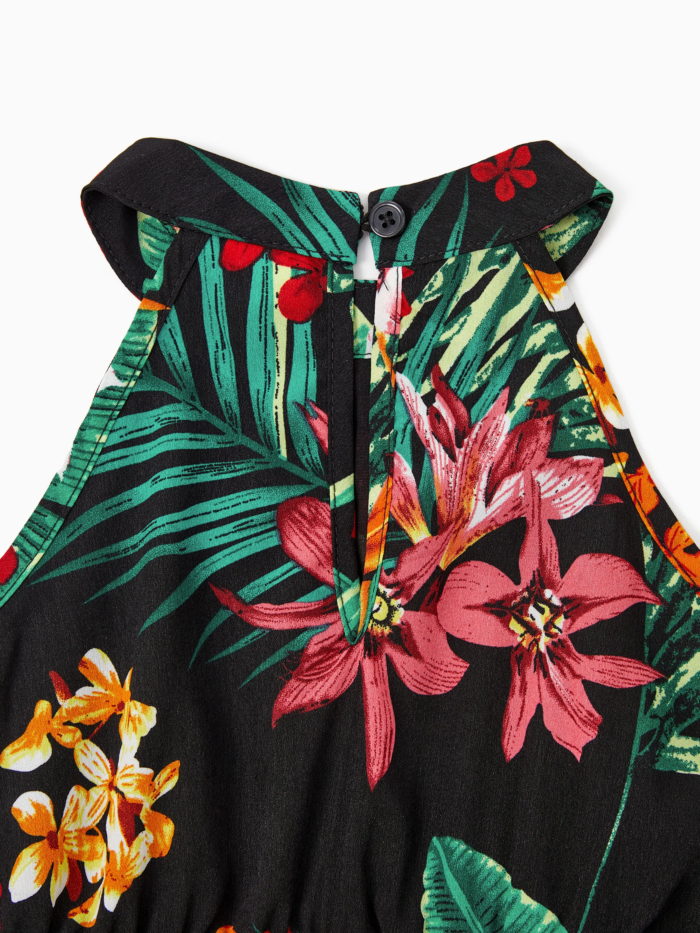 Family Matching Allover Plant Floral Print Halterneck Dresses and Short-sleeve Shirts Sets Black - Image 11