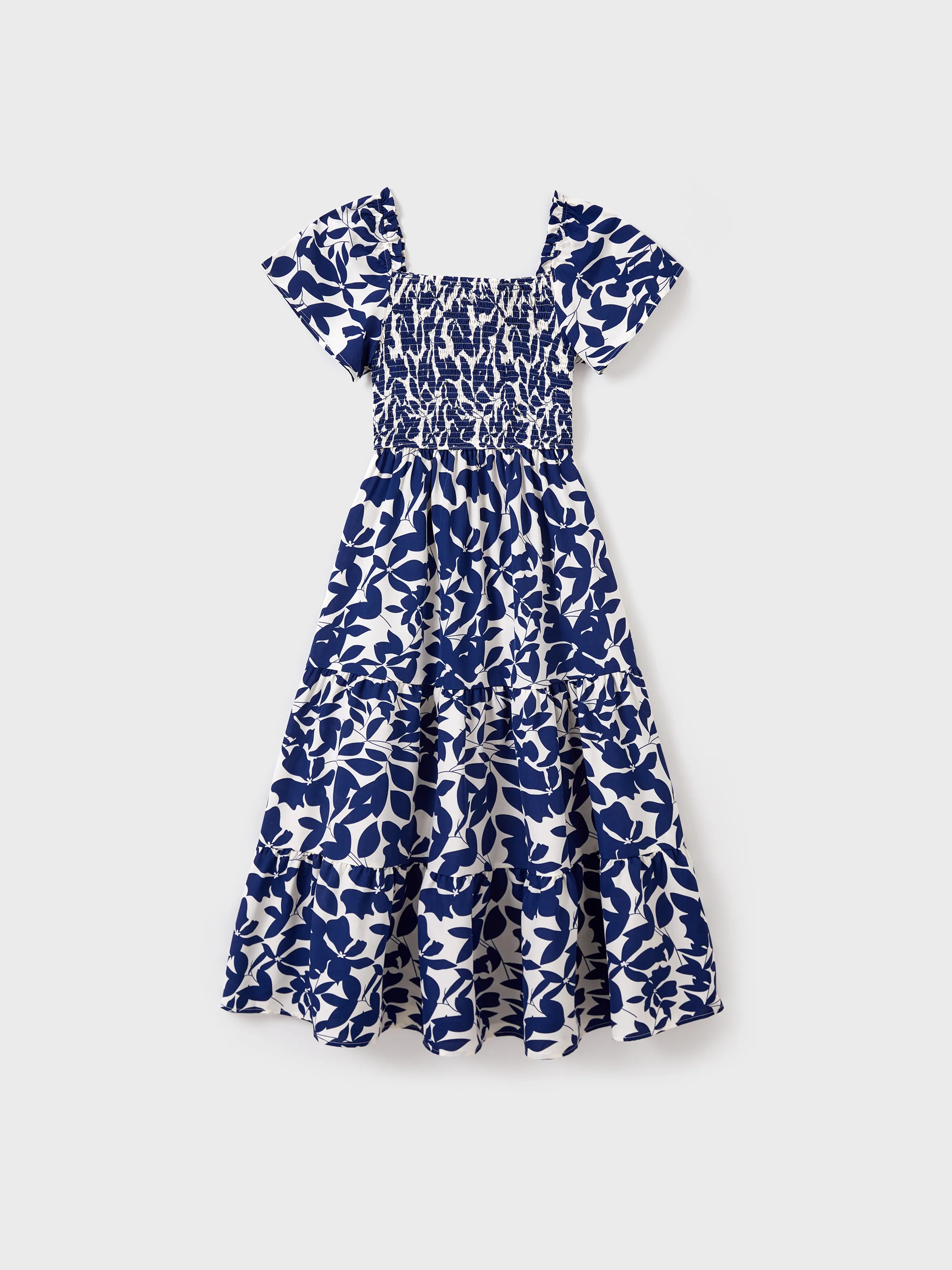 Family Matching Blue Colorblock Tee or Leaf Print Smocking Puff-sleeve Dress Set Blue - Image 3