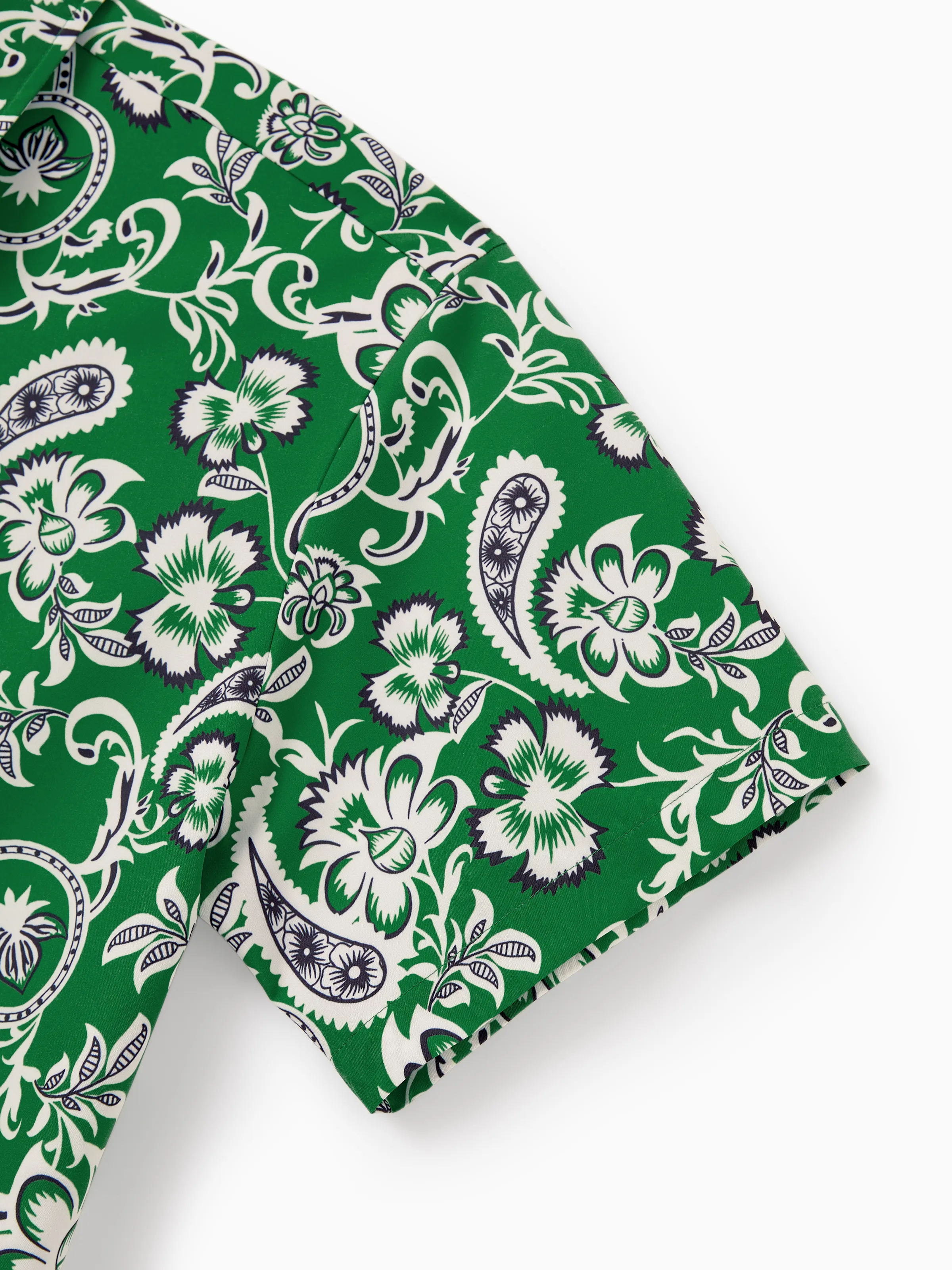 Family Matching Outfits Set Floral Print Short-sleeve Collar Shirt or Strappy Smocked  Dress for Summer Vacation  Green - Image 34