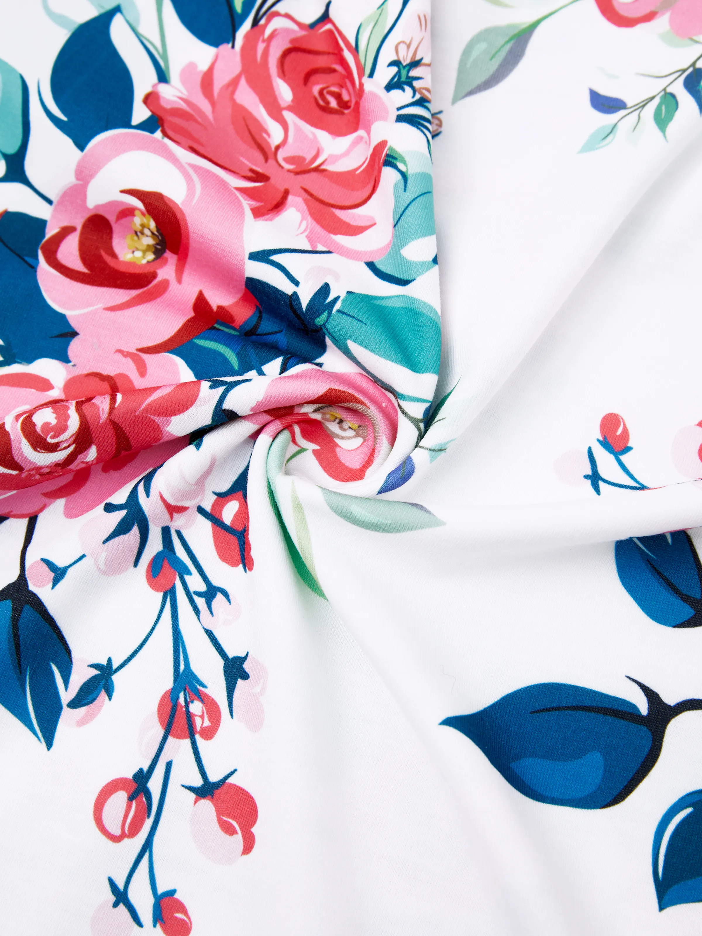 Family Matching Solid V Neck Flutter-sleeve Splicing Floral Print Dresses and Short-sleeve Colorblock T-shirts Sets Azure- - Image 12