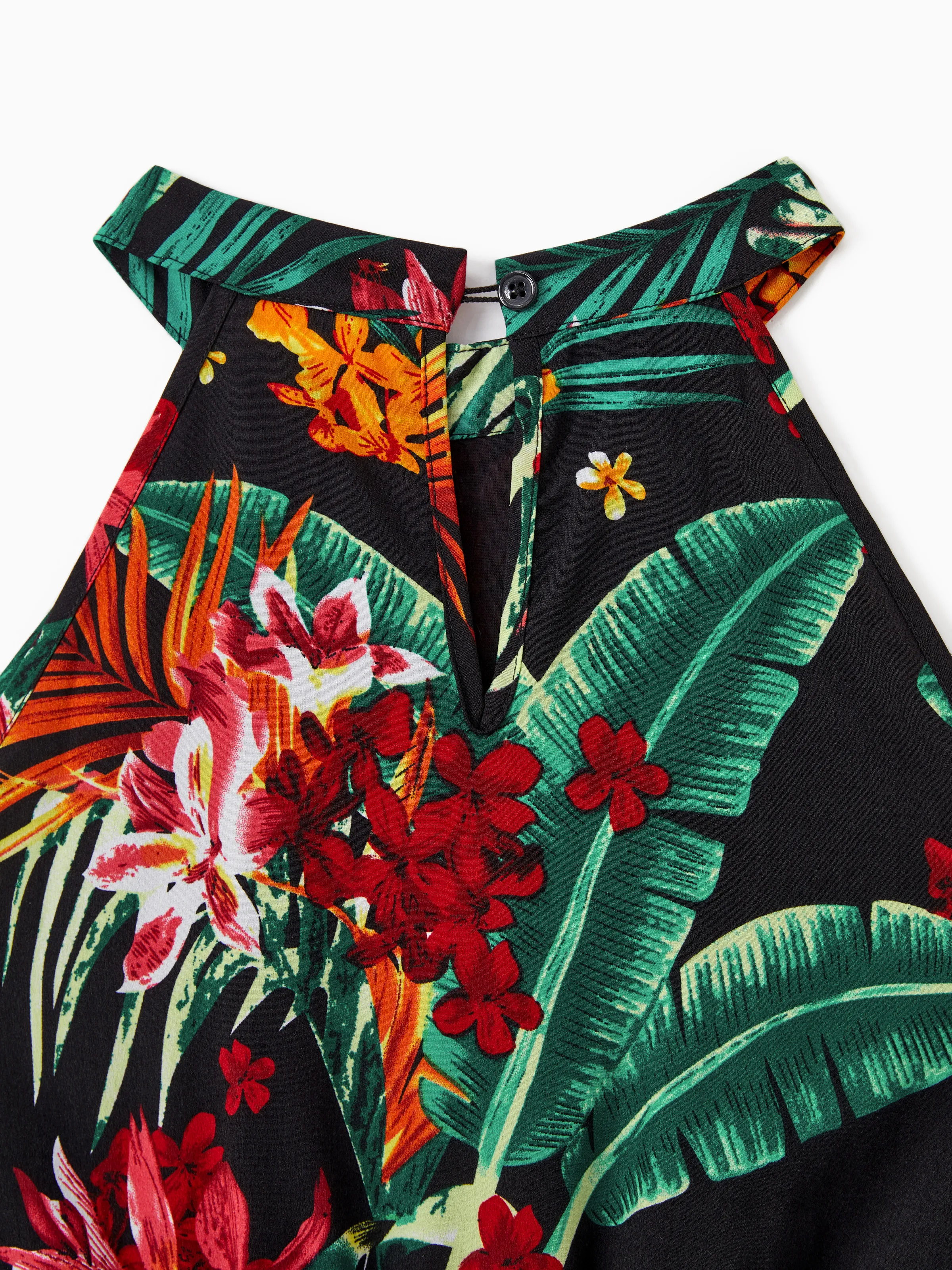Mommy and Me Family Matching Allover Plant Floral Print Halterneck Dresses and Short-sleeve Shirts Sets Black - Image 6