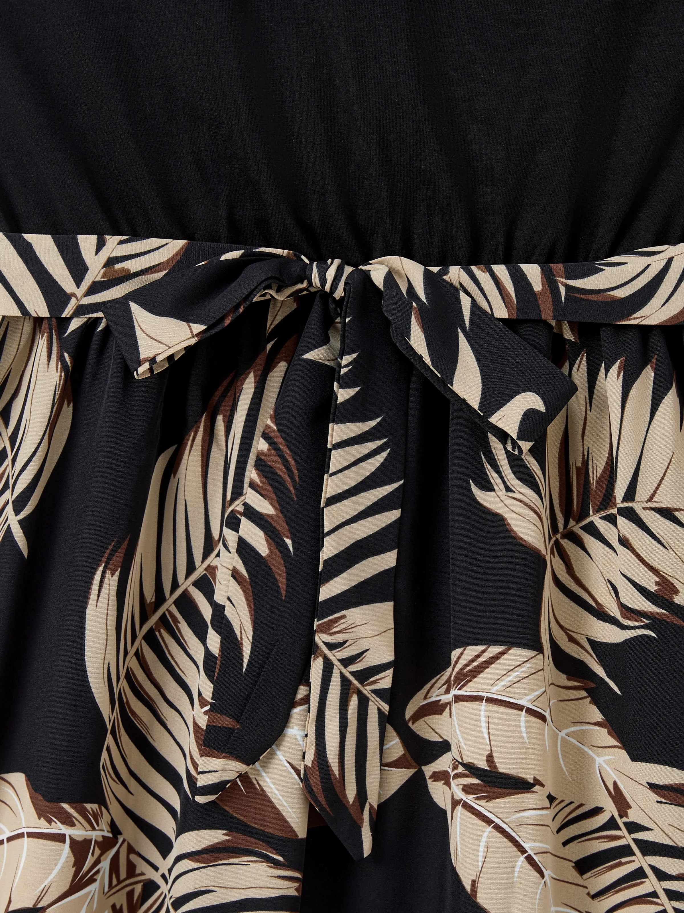 Mommy and Me Family Matching Floral Print Belted Cami Dresses And Solid Short Sleeve Tops Sets Black - Image 7