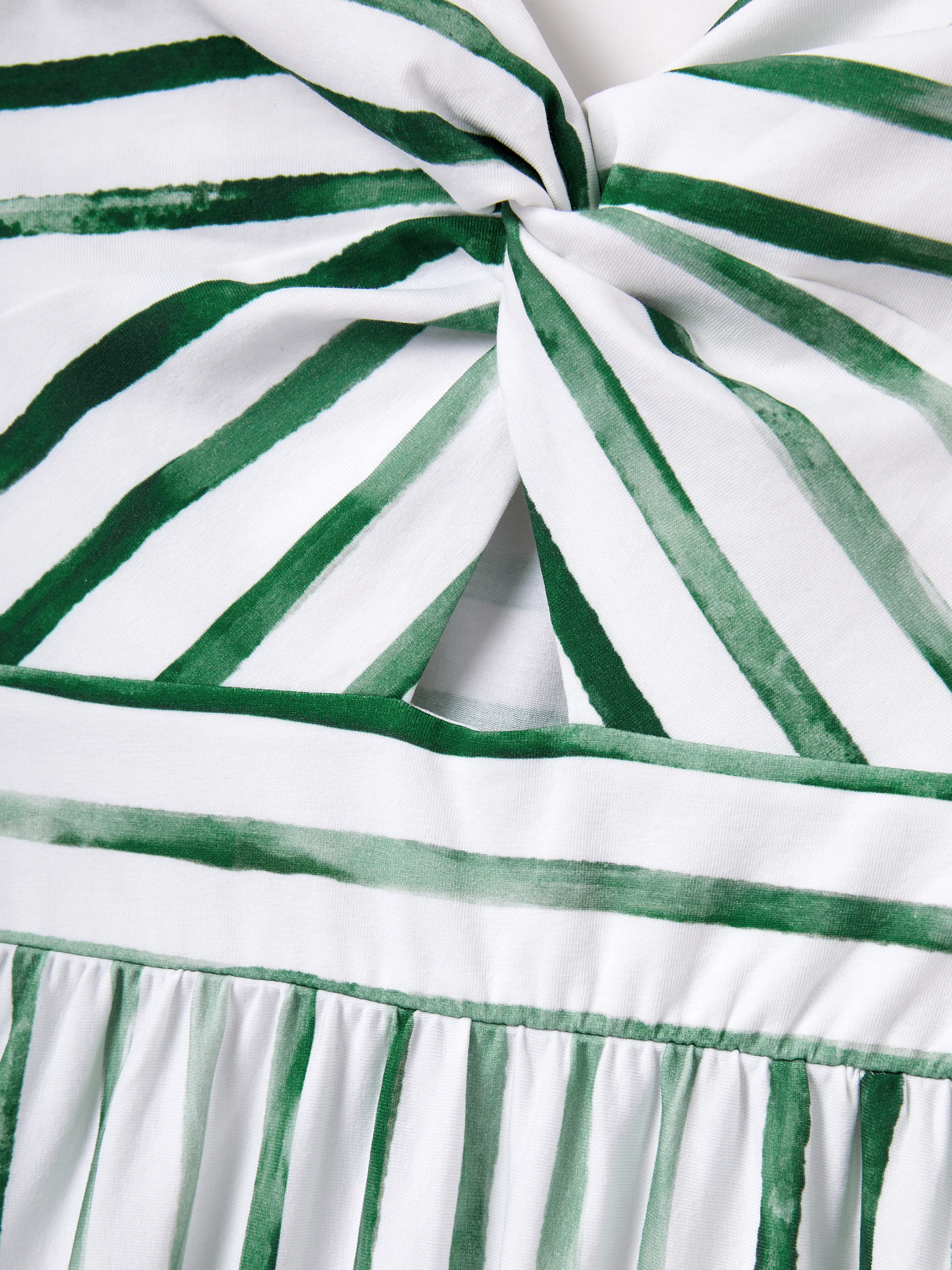 Mommy & me Cotton Outfits Set Green Striped T-Shirt and Dress Set for Dad, Mom, Kids & Baby, Perfect for Summer Family Outings & Photos Green - Image 9