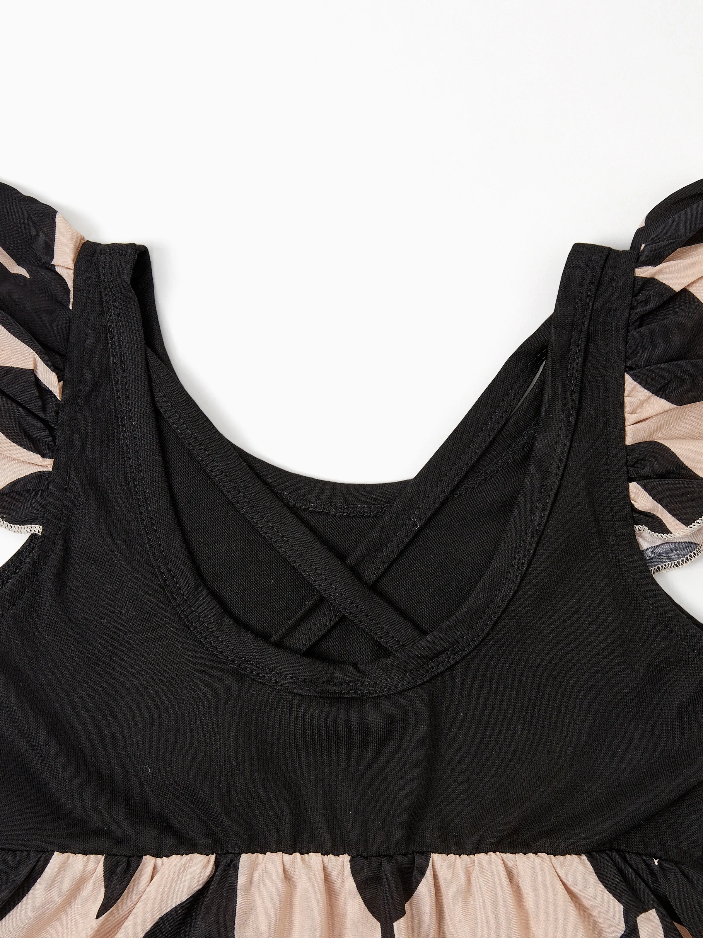Mommy & me Cross Back Floral Strap Dress and Colorblock Top Sets Black - Image 11