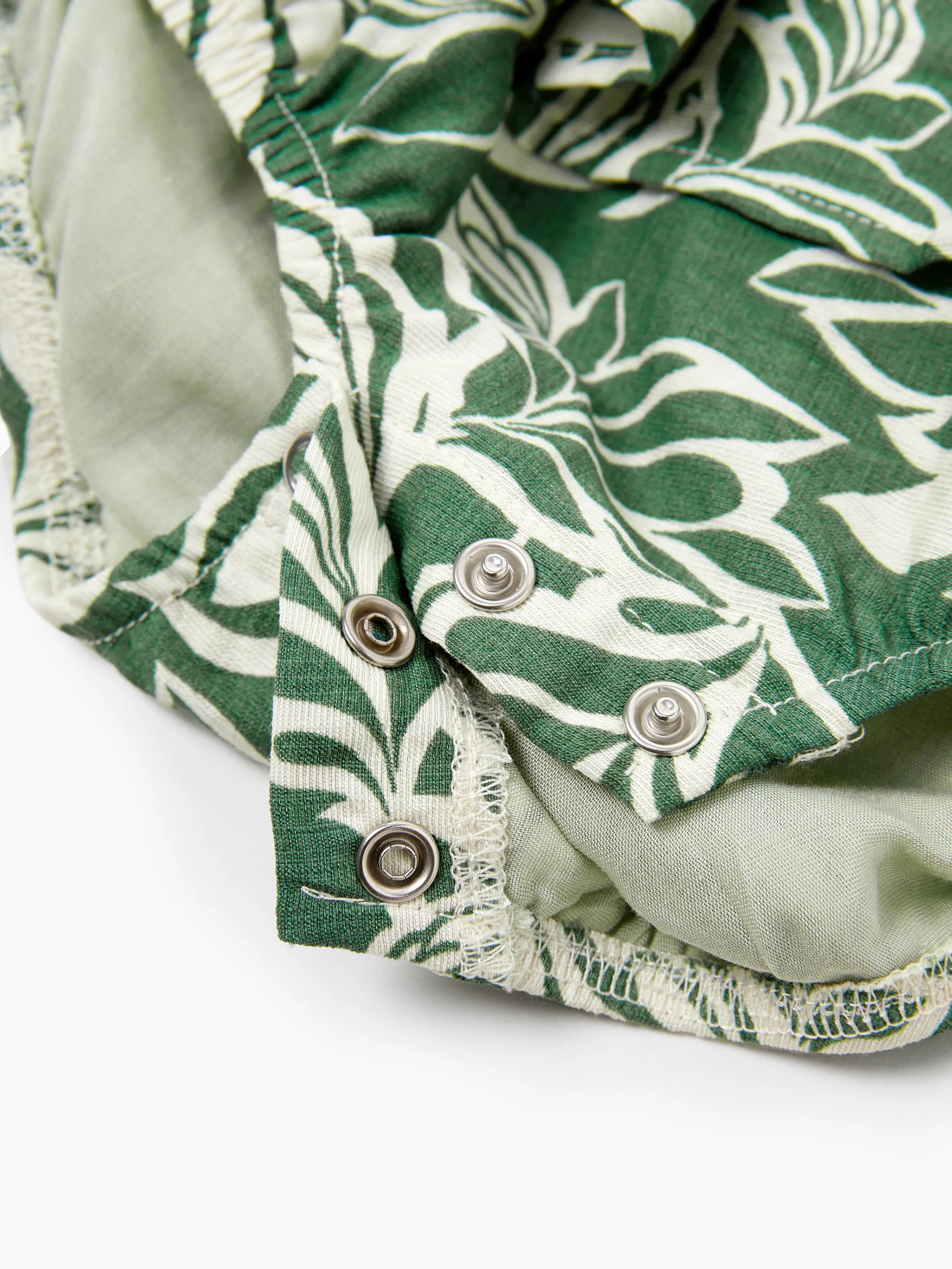 Mommy & me Leaf Print Halter Dress Green Set Green - Image 18