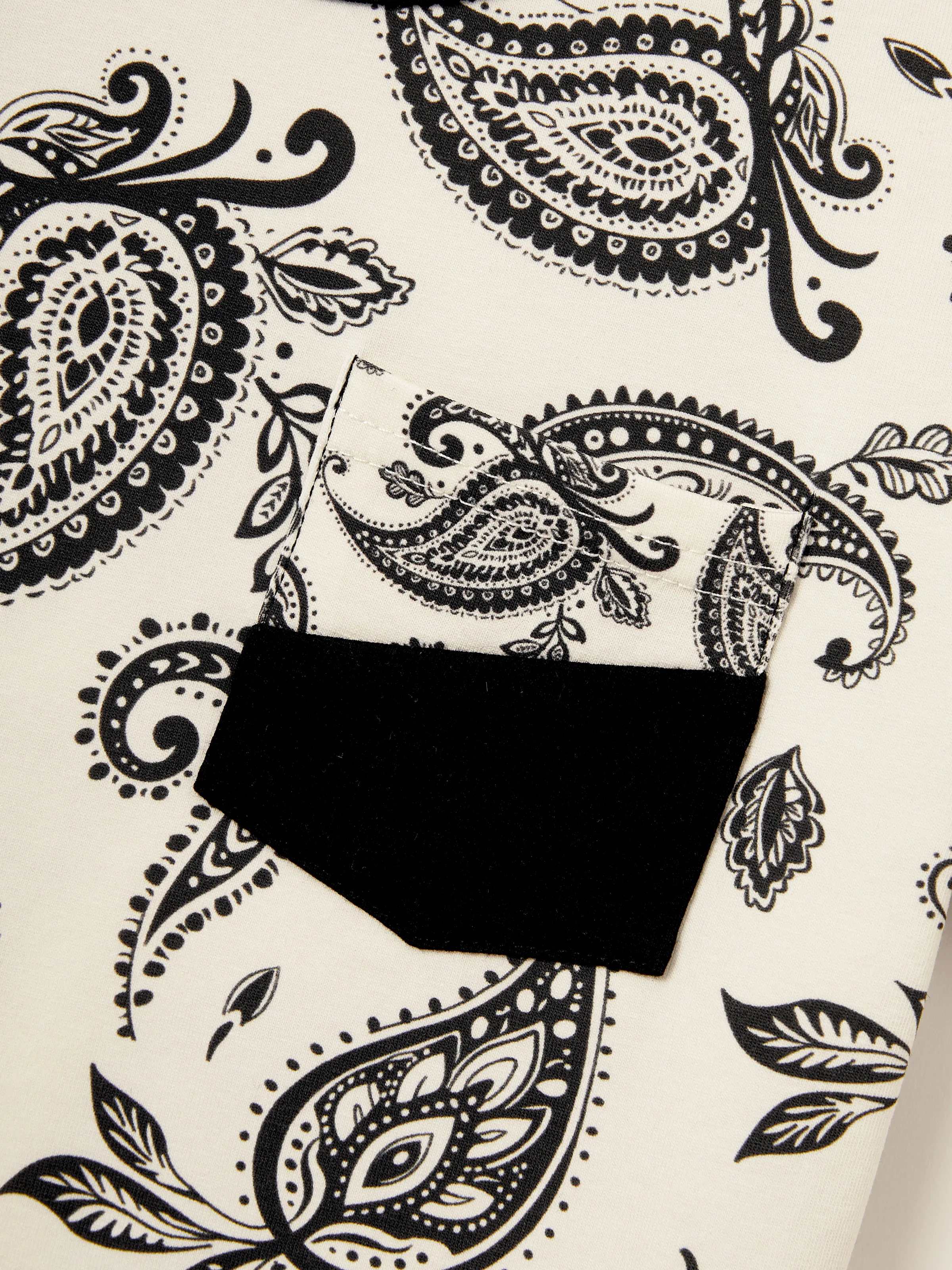 Mommy & me Paisley Print Outfits Sleeveless Spaghetti Strap Dress & Cotton T-Shirt for Mom, Dad, & Kids Perfect for Family Outings & Photos Black - Image 22