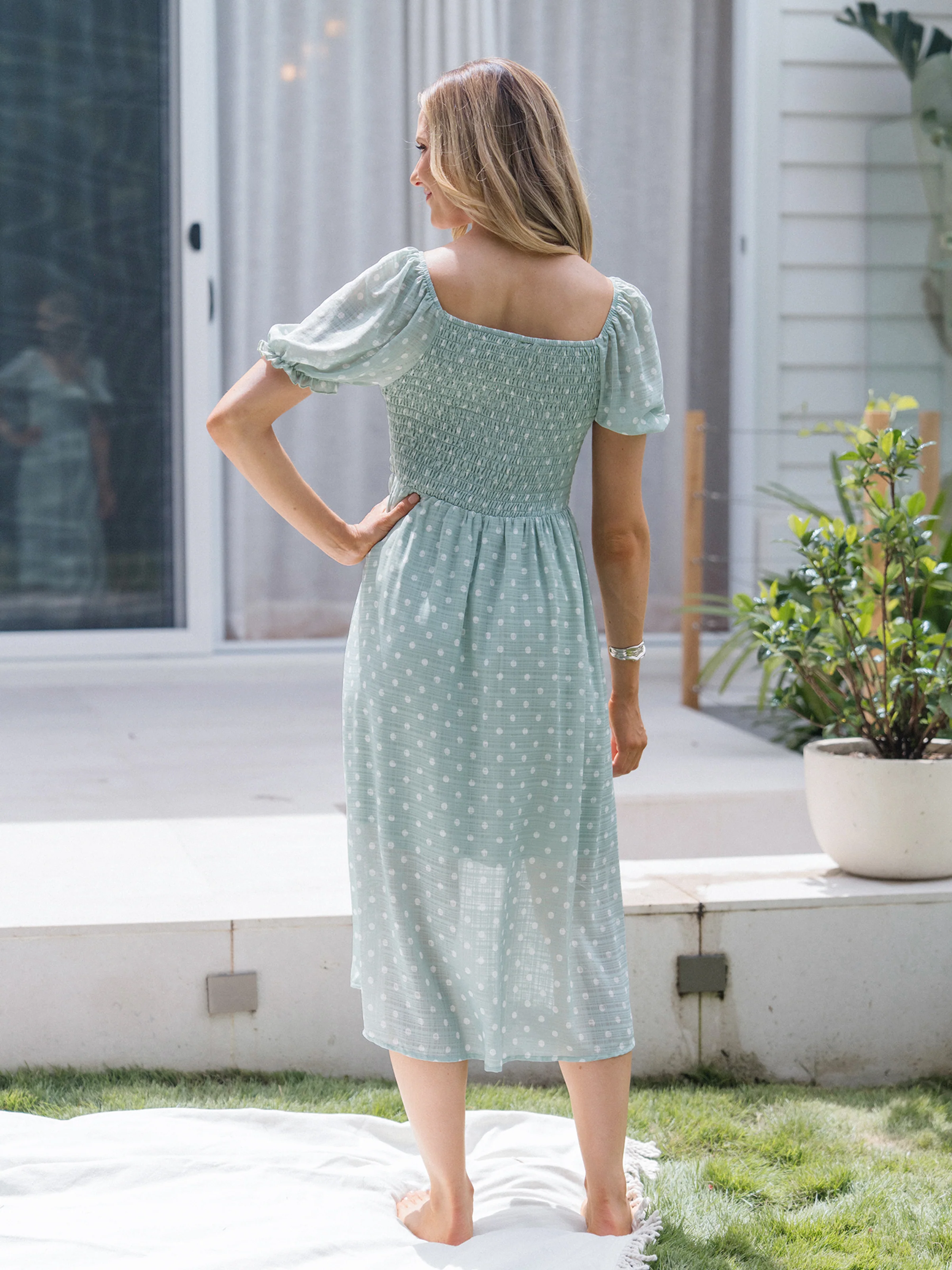 Family Matching T-Shirt & Dress Set Polka Dot Puff-sleeve Dress for Mom, Daughter & Baby, Color Block Cotton Tee for Dad & Son, Perfect for Family Outings & Photos Light Green - Image 5