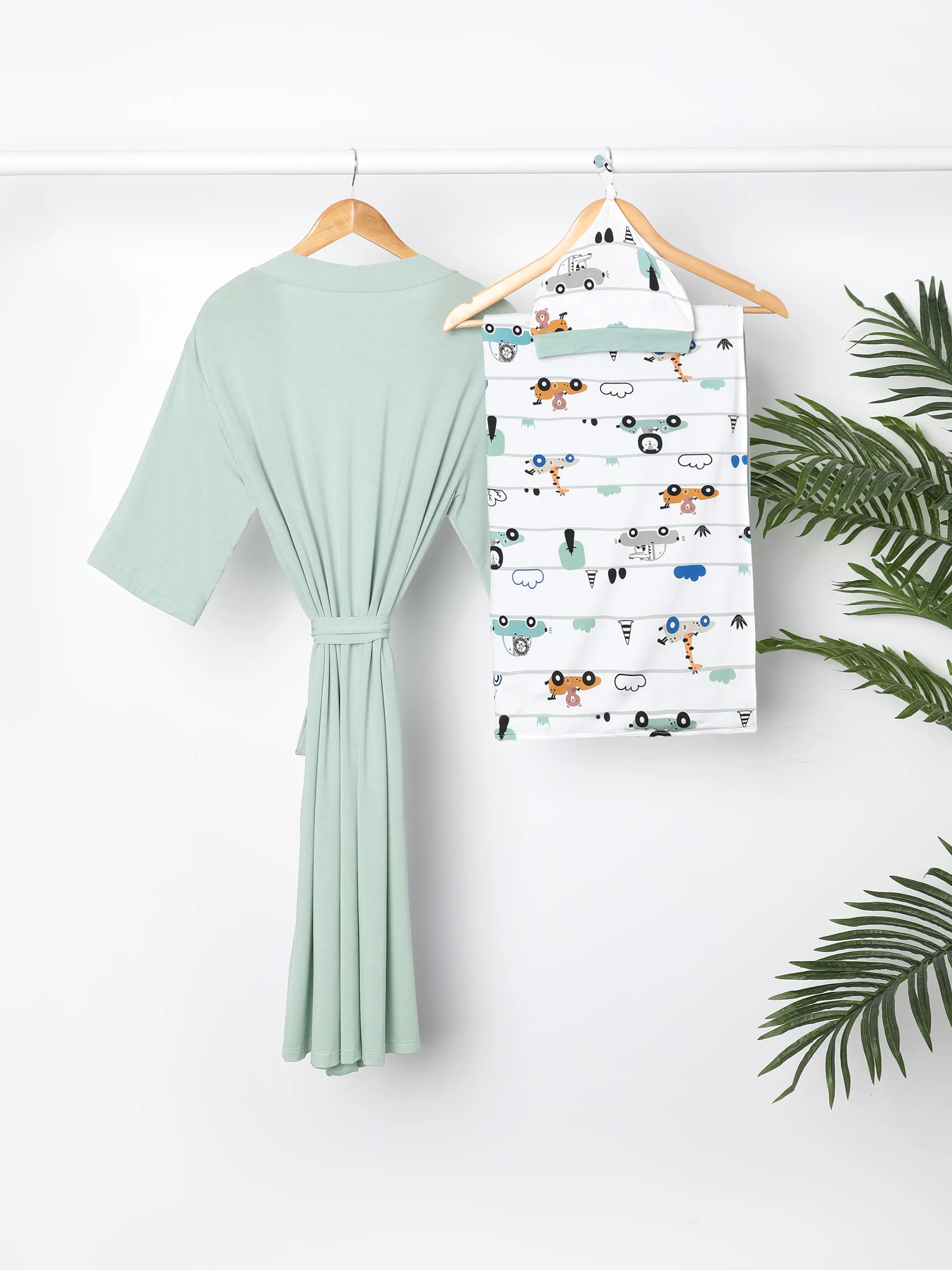 Newborn Bamboo Set for Mom & Baby Ultra Soft Bamboo Robe for Mom, Swaddle Blanket with Hat, Breathable & Gentle for Newborn Care Mint Green - Image 3